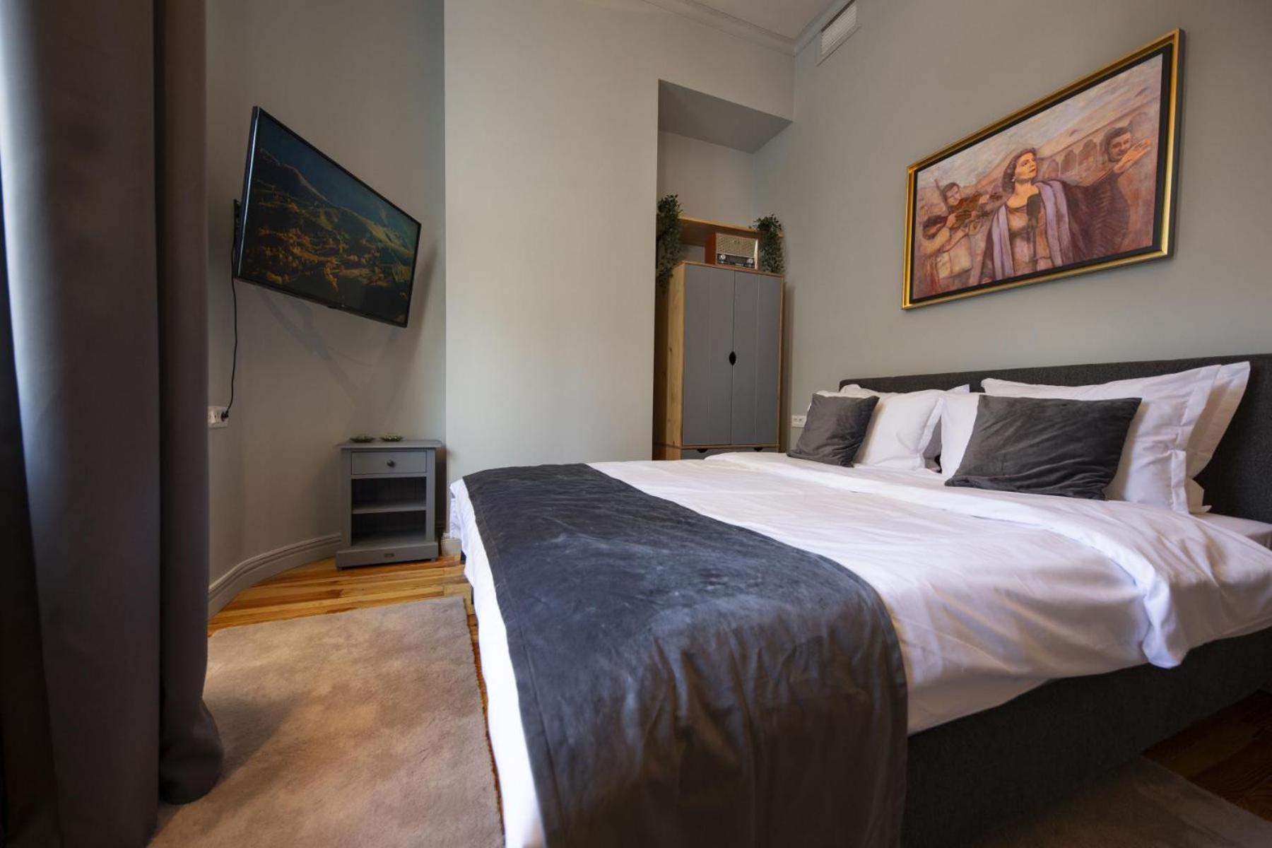 Athenaeum Spacious& Cozy 1Br Prime Location W Balcony 布加勒斯特 外观 照片