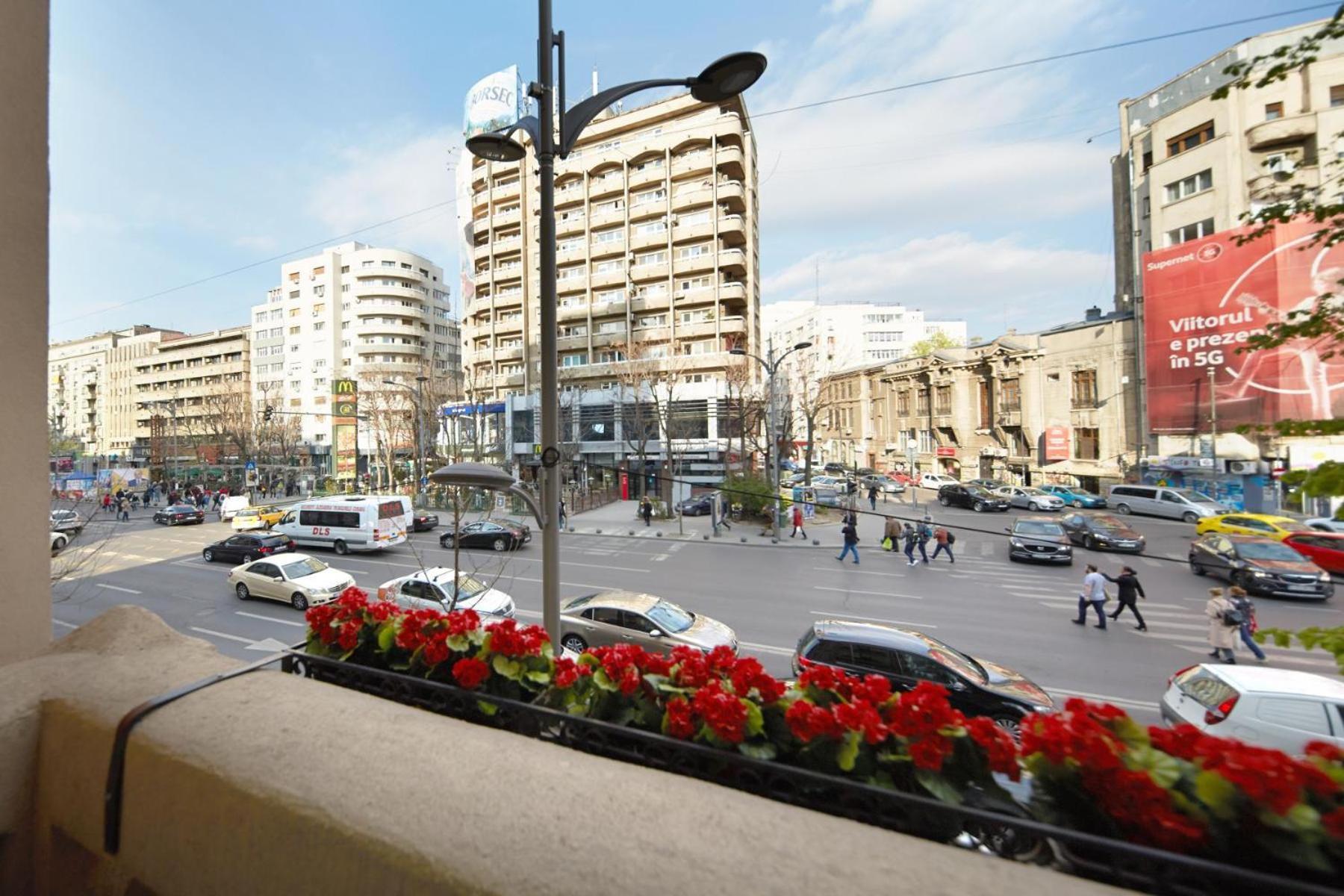 Athenaeum Spacious& Cozy 1Br Prime Location W Balcony 布加勒斯特 外观 照片